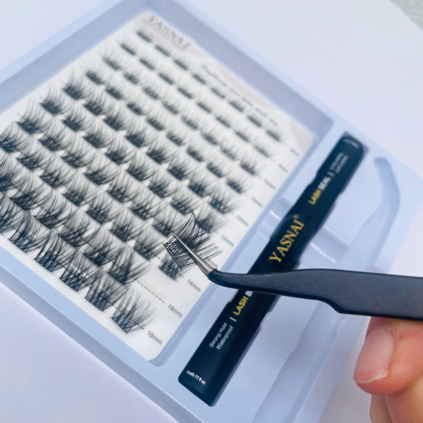 pre-cut Segmented eyelash kit seal bond and tweezers lashes cluster