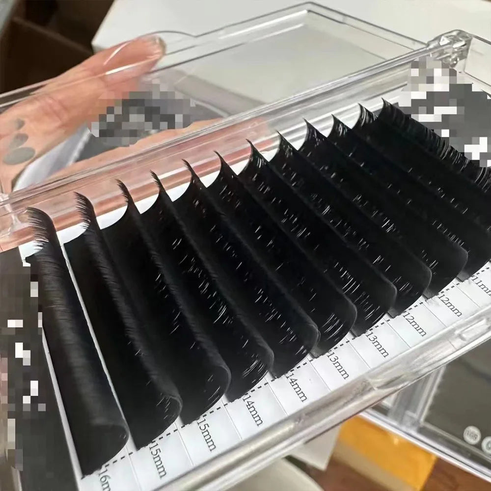 Black Cashmere Lash Extensions Trays