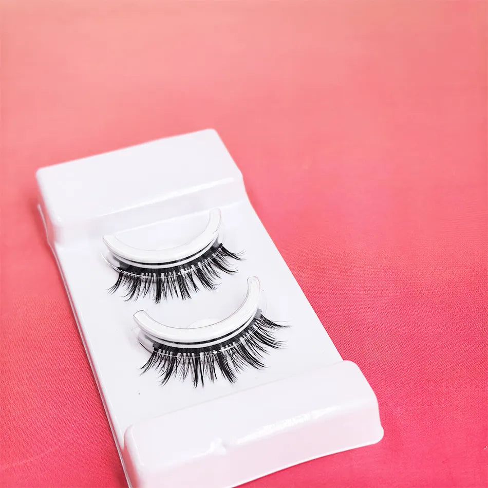 High Quality False Lashes 3D Natural cat Eye Wispy Lash Supply Store Custom New Pre Glued Strip Lashes