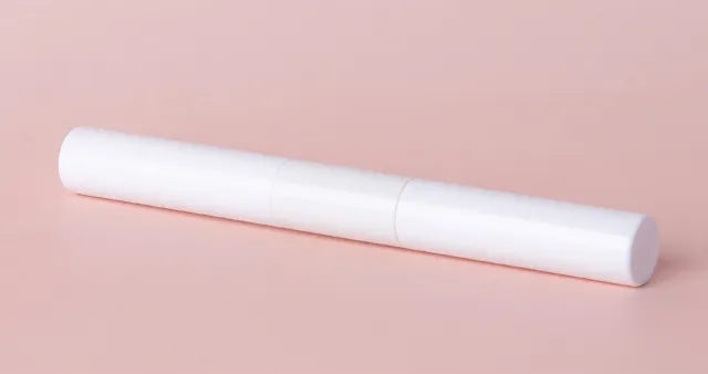 2-in-1 DIY Eyelash Extension Glue 10ml Bond and Seal Retention Coating Waterproof Irritation-Free for Natural False Eyelashes