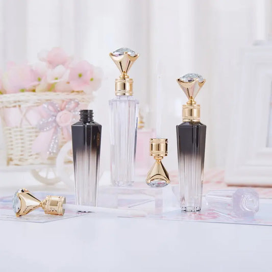 2021 New Fashion Diamond Unique Gold Lip Gloss Tubes Wholesale Empty Lip Gloss Squeeze Tube Vendor