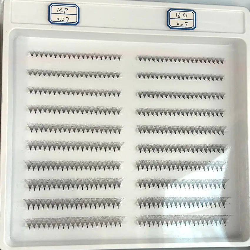 Factory Wholesale Handmade CC for 10D 20D 30D 40D Korean PBT Fiber Premade Volume Fans Lashes Short Stem Eyelash Extensions